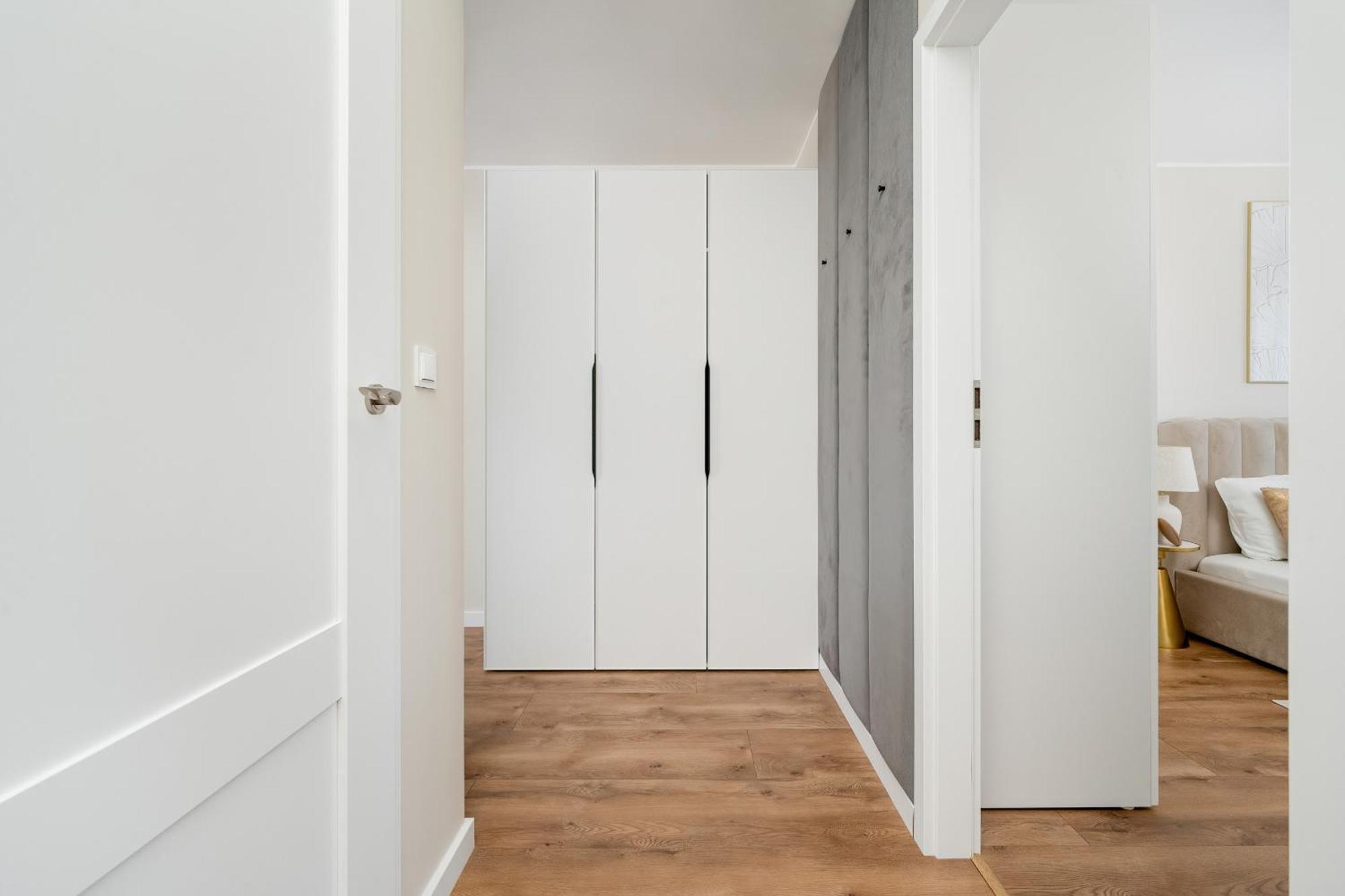 Piekny Apartament Wichrowa - 2 Sypialnie Free Garage Wroclaw By Noclegi Renters Luaran gambar