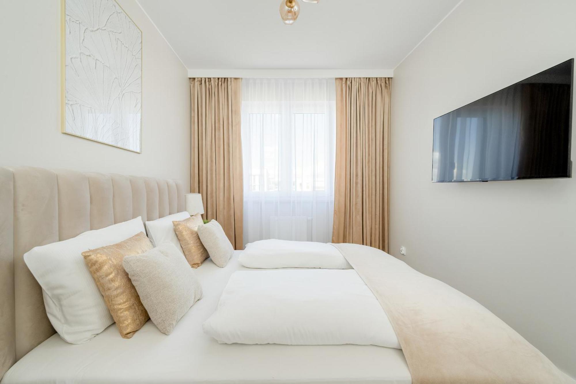 Piekny Apartament Wichrowa - 2 Sypialnie Free Garage Wroclaw By Noclegi Renters Luaran gambar