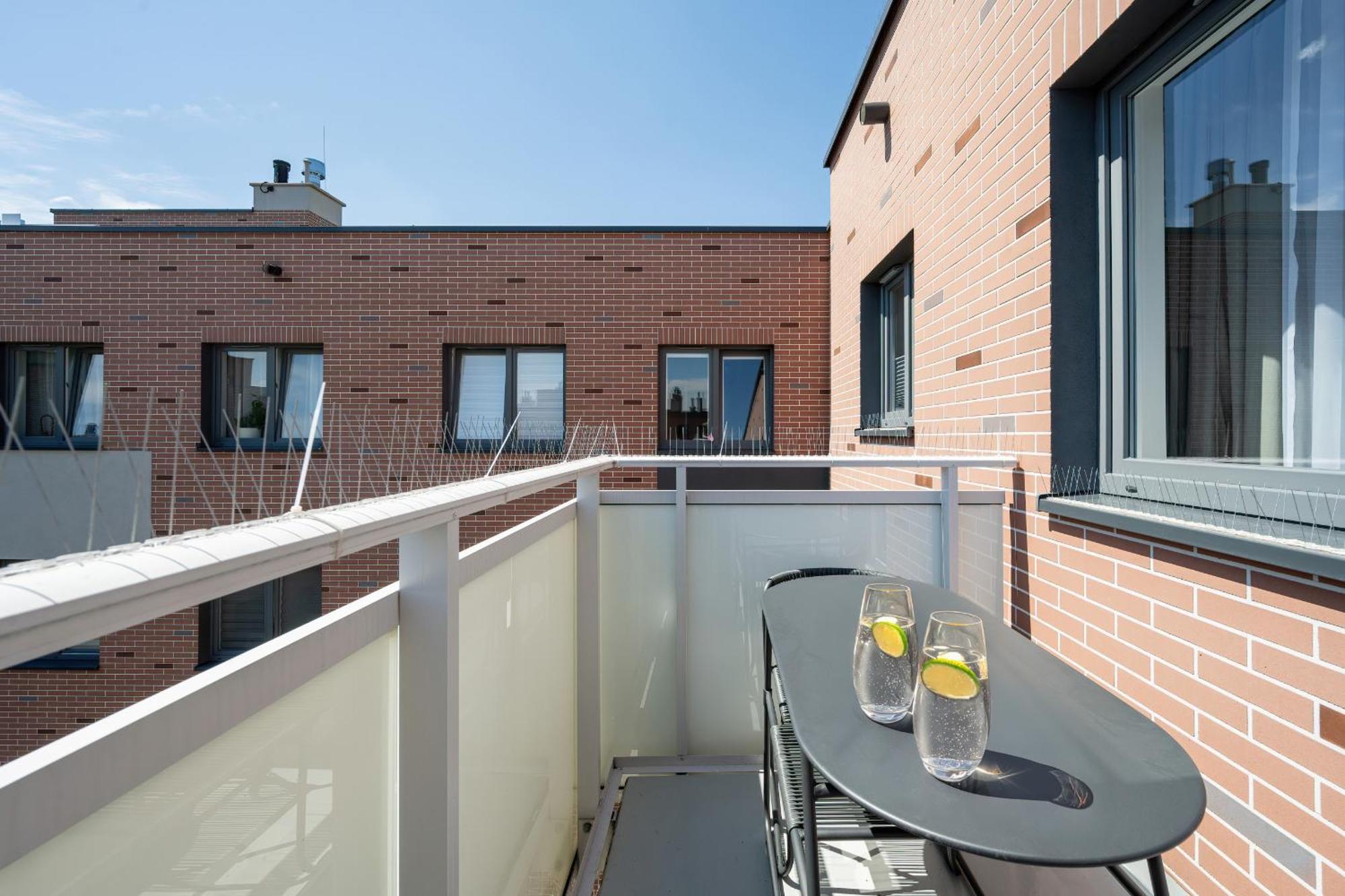 Piekny Apartament Wichrowa - 2 Sypialnie Free Garage Wroclaw By Noclegi Renters Luaran gambar